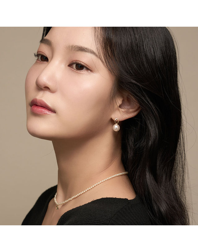 한국금다이아몬드 [모아르] 14K 귀걸이 원터치 금귀걸이 써클 앤 진주 착용컷