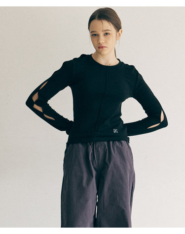 PINTUCK SLASH LONG SLEEVE_BLACK