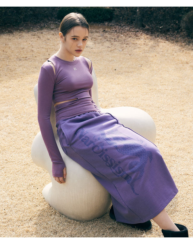 아트스피크하우스 SIDE CUT OUT LONG SLEEVE_PALE PURPLE 퍼플 착용컷