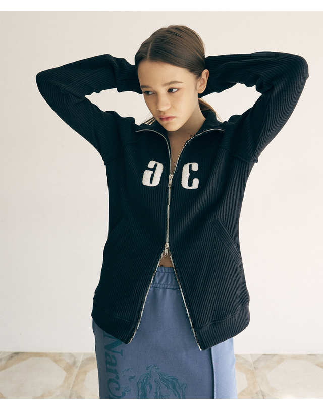 아트스피크하우스 RAGLAN CUTTING ZIP UP_BLACK 블랙 착용컷