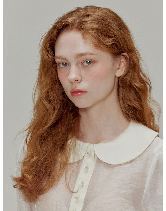 오프닝선샤인 Round collar see-through blouse_Ivory 착용컷