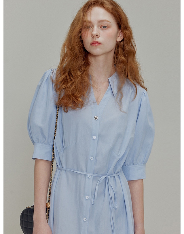오프닝선샤인 Open collar shirring detail shirt dress_Blue 착용컷