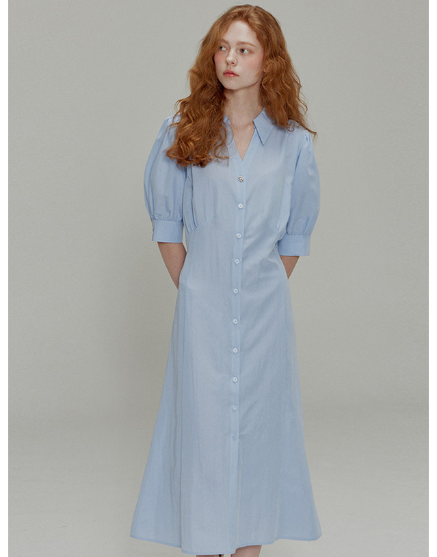 오프닝선샤인 Open collar shirring detail shirt dress_Blue 착용컷