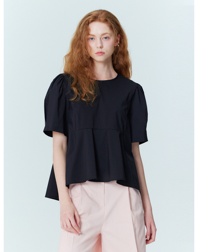 오프닝선샤인 Back Ribbon Detail Peplum Blouse_Black 착용컷