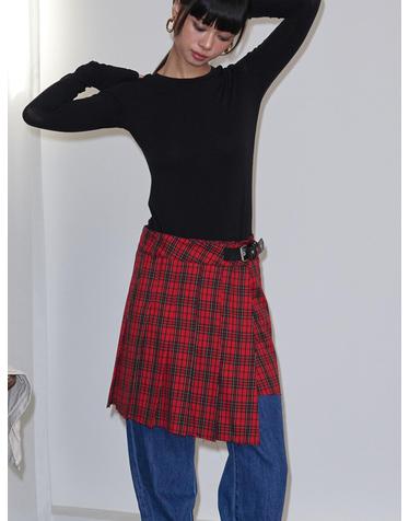 Buckle Pleated Check Wrap Mini Skirt_Red