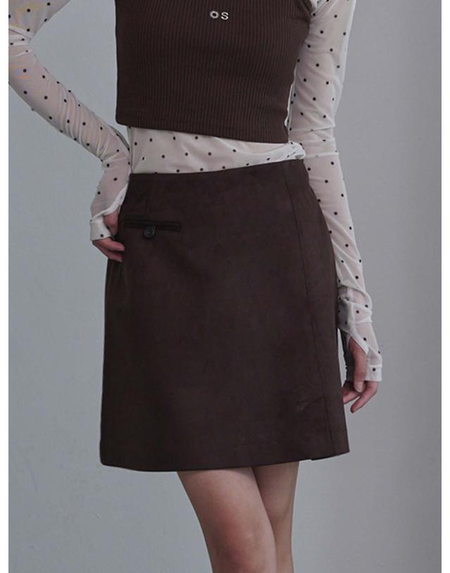 오프닝선샤인 Suede Pocket Mini Skirt_Dark Brown 착용컷