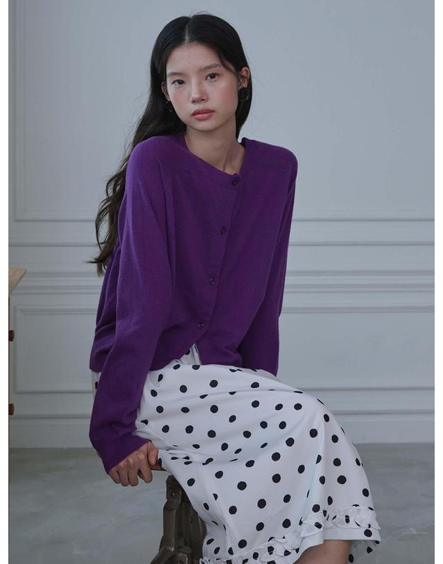 오프닝선샤인 Round Neck Merino Wool Cardigan_Purple 착용컷