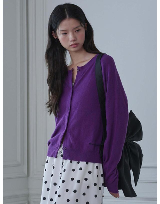 오프닝선샤인 Round Neck Merino Wool Cardigan_Purple 착용컷