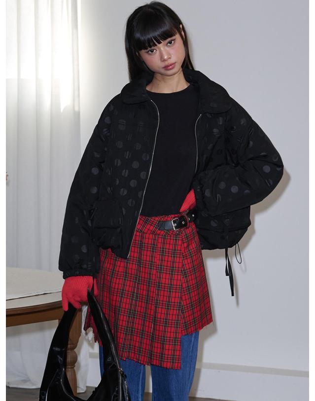 오프닝선샤인 Buckle Pleated Check Wrap Mini Skirt_Red 착용컷