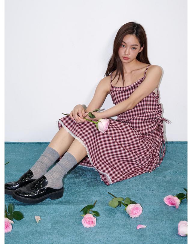 오프닝선샤인 Check Side String Sleeveless Top Wine 착용컷