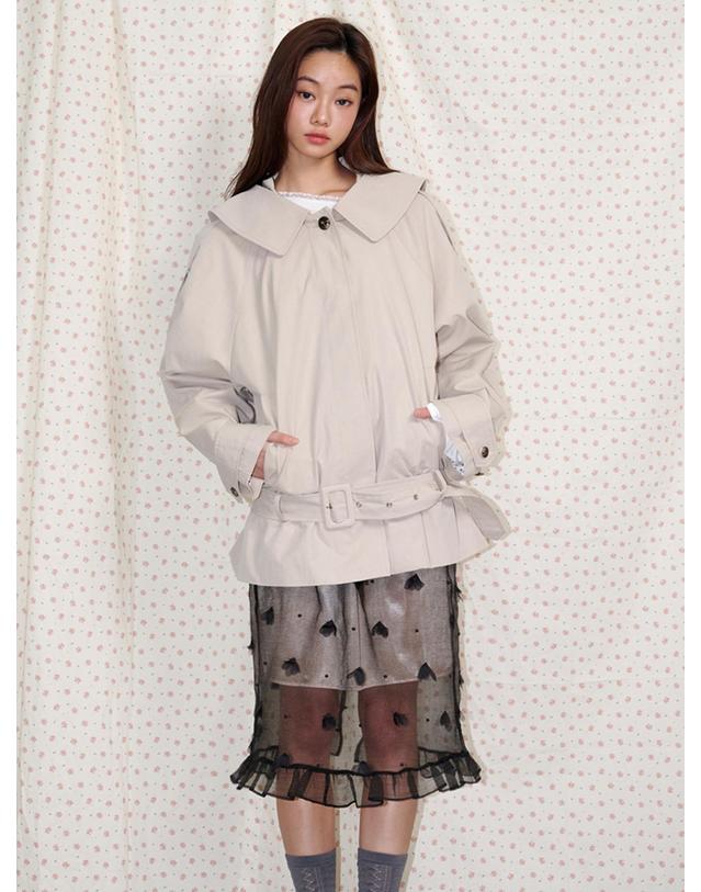 오프닝선샤인 Hooded short trench jacket Beige 착용컷