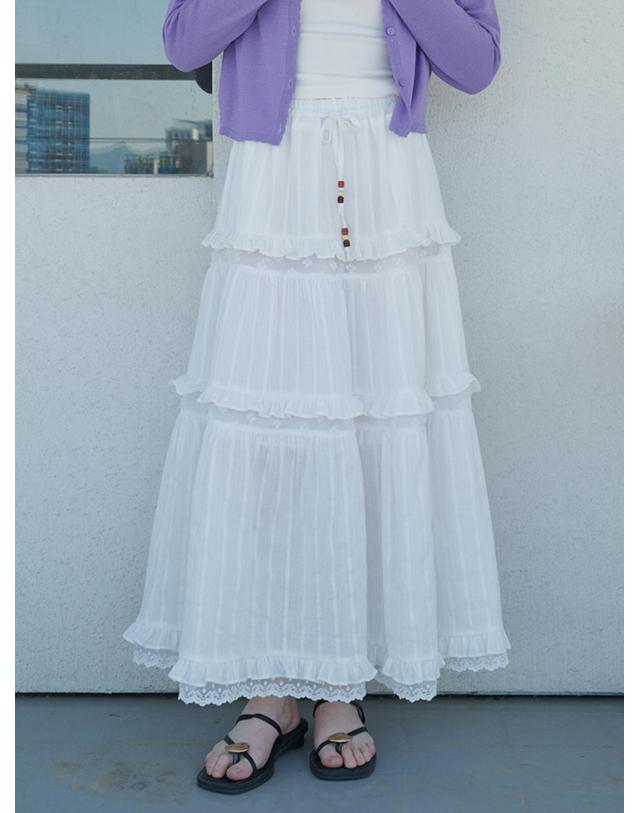 오프닝선샤인 Lace Contrast Tiered Cotton Maxi Skirt White 착용컷