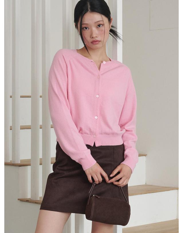 오프닝선샤인 Round Neck Merino Wool Cardigan Baby Pink 핑크 착용컷