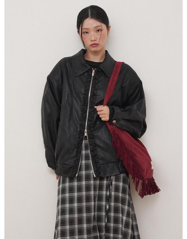 오프닝선샤인 Soft Leather Frill Bomber Jacket Black 블랙 착용컷