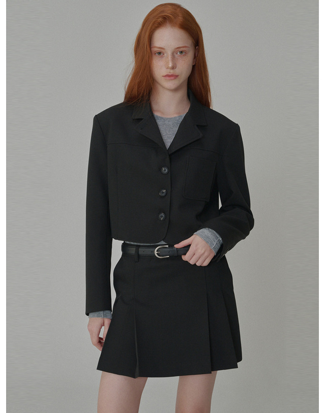 오프닝선샤인 Classic Pleated Mini Skirt_Black 착용컷