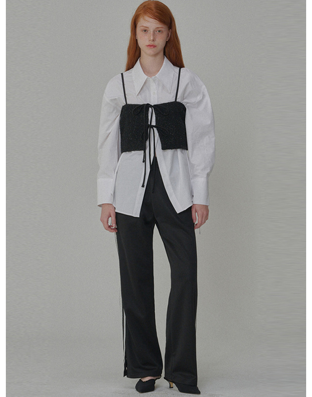 오프닝선샤인 Ribbon Detailed Over-fit Cotton Shirt_White 착용컷