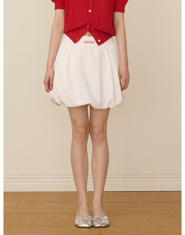 오프닝선샤인 Pin-tuck Balloon Mini Skirt_White 착용컷