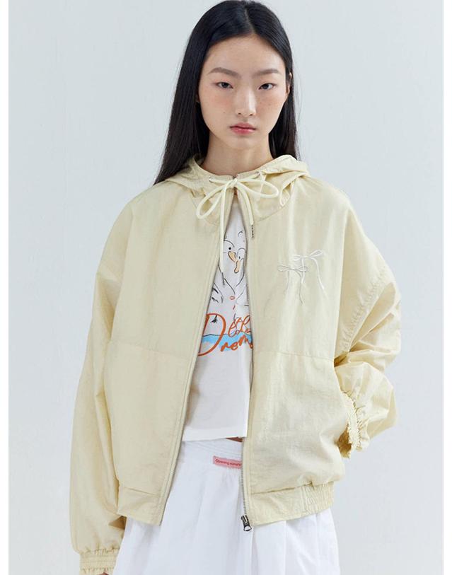 오프닝선샤인 Double Ribbon Nylon Wind breaker_Yellow 착용컷