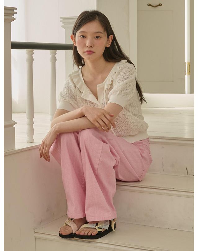 오프닝선샤인 Ruffle Collar Cropped Knit Cardigan_White 착용컷