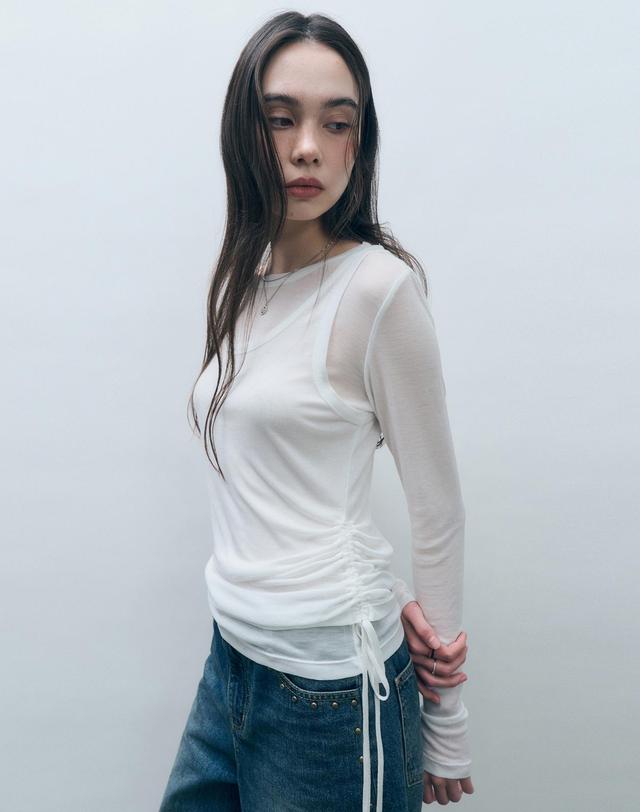 몽돌 [SET] 사이드 셔링 레이어드 티셔츠 화이트 MDTS067WHITE 착용컷