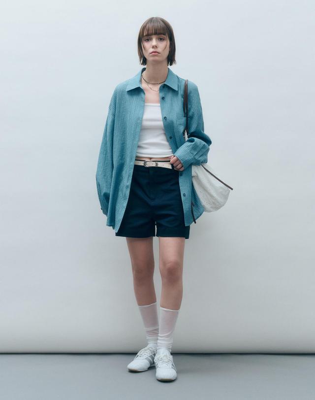 몽돌 체크 시어서커 오버핏 셔츠 블루 MDSH019CHECKBLUE 착용컷