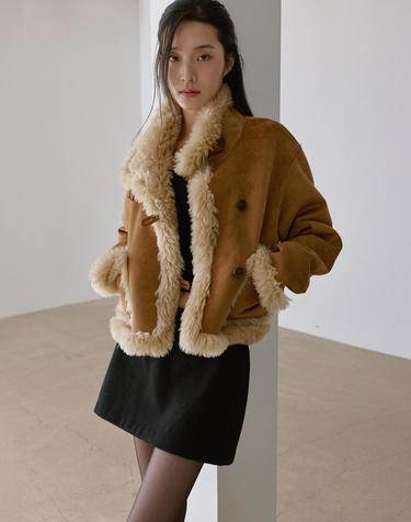 몽돌 리버시블 하이넥 숏 무스탕 카멜 MDJK056CAMEL