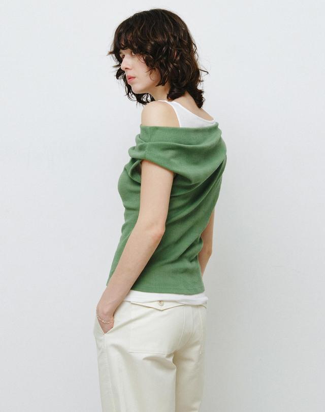 몽돌 더블 레이어드 원숄더 티셔츠 그린 MDTS093GREEN 착용컷