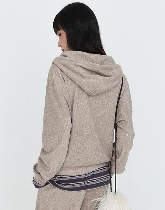 몽돌 소프트 에센셜 후드 집업 라이트브라운 MDTS104LBROWN 착용컷