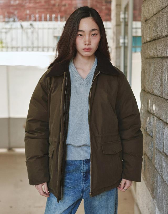 몽돌 [10/.27 예약배송] 덕 다운 카라 하프 패딩 브라운 MDJP029BROWN 착용컷