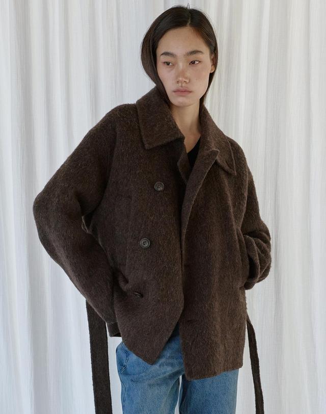몽돌 울 알파카 핸드메이드 벨티드 숏 코트 브라운 MDCT020BROWN 착용컷