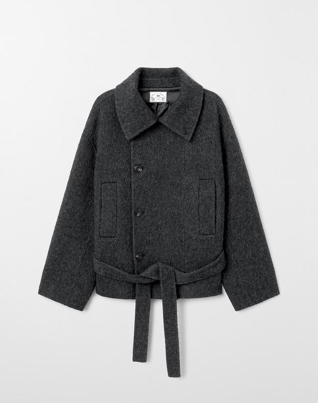 몽돌 울 알파카 핸드메이드 벨티드 숏 코트 차콜 MDCT020CHARCOAL 착용컷
