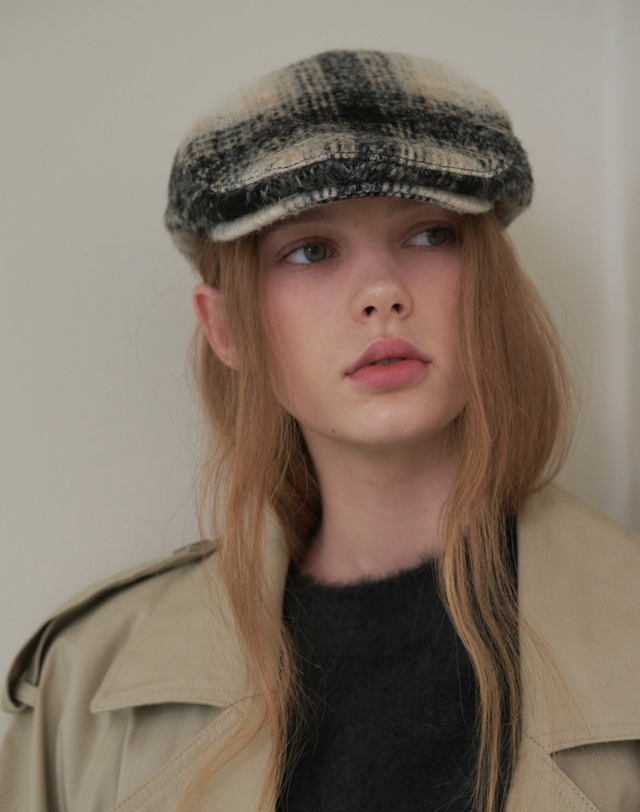 올인컴플리트 Tartan Check Hunting Cap (2 Colors) 착용컷