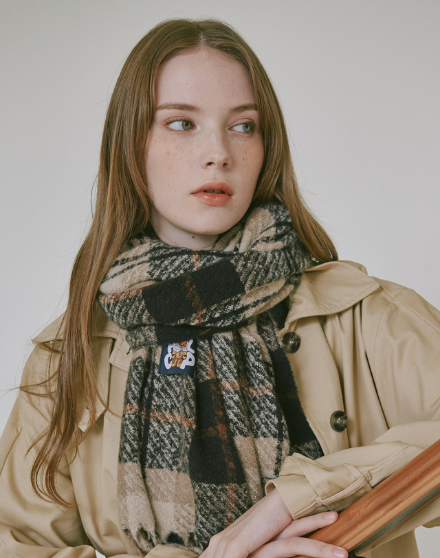 올인컴플리트 Tartan Check Muffler (2 Colors) 착용컷