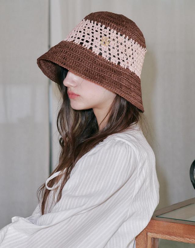 올인컴플리트 Color Block Paper Crochet Hat (2 Colors) 착용컷