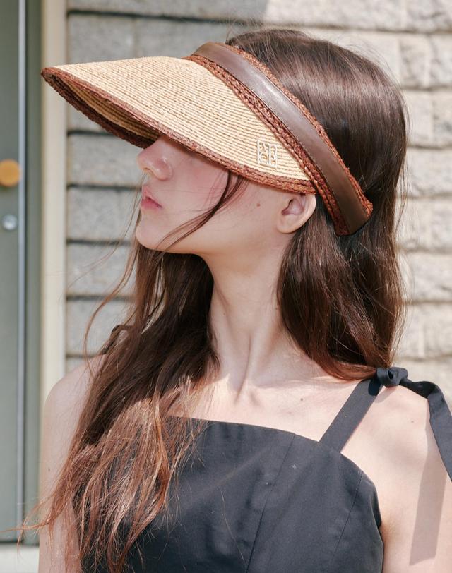 올인컴플리트 Diana Raphia Sun Visor (2 Colors) 착용컷