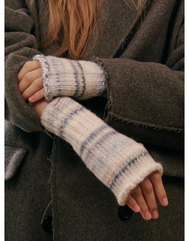 올인컴플리트 Journey Of Sky Hand Warmer (3 Colors) 착용컷