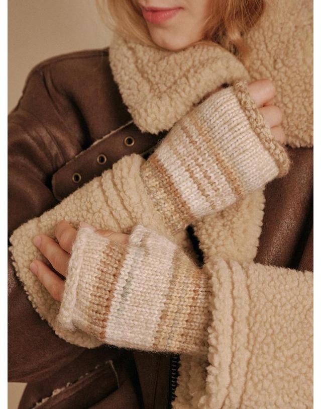 올인컴플리트 Journey Of Sky Hand Warmer (3 Colors) 착용컷
