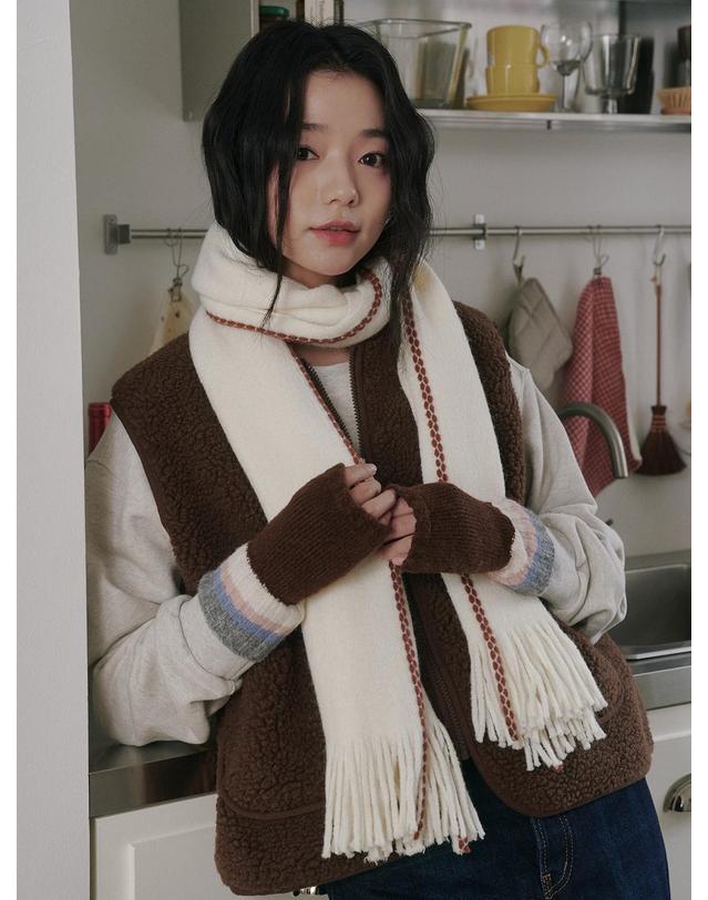 올인컴플리트 FootPrint Knit Muffler (3 Colors) 착용컷