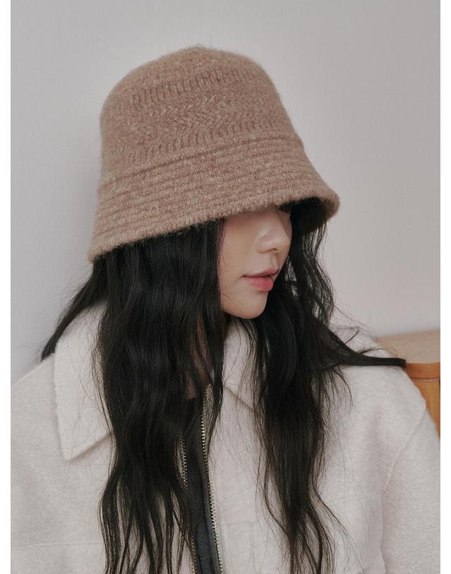 올인컴플리트 Arrow Ring Bucket Hat (3 Colors) 착용컷