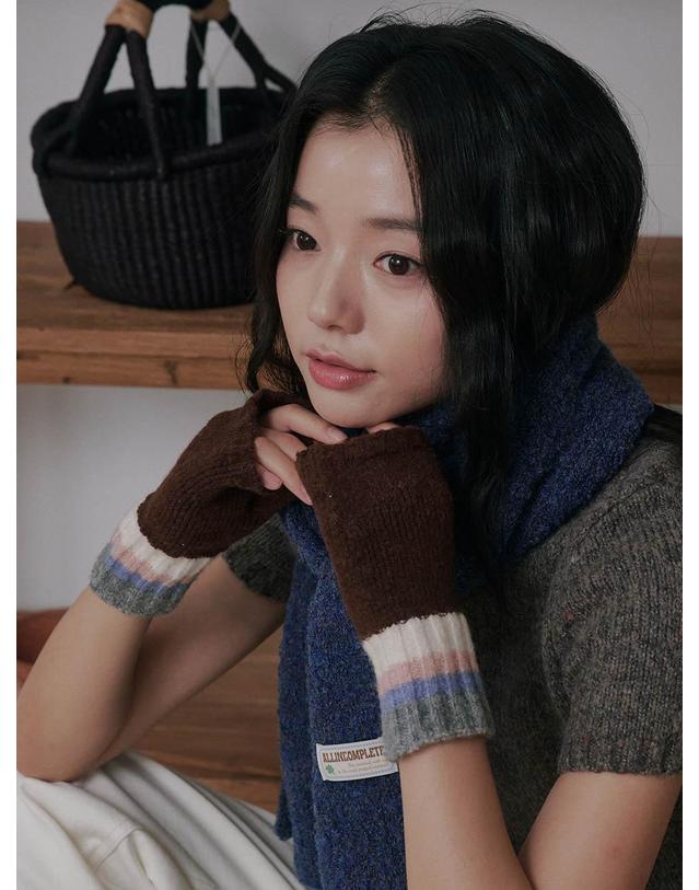 올인컴플리트 Color Layered Hand Warmer (4 Colors) 착용컷