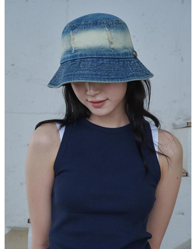 올인컴플리트 Vintage Bleaching Denim Bucket Hat (2 Colors) 착용컷