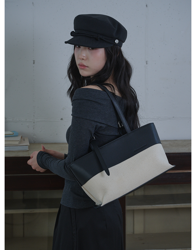 올인컴플리트 Bella Leather Canvas Bag 착용컷