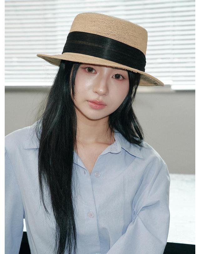 올인컴플리트 Band Raffia Boater Hat 착용컷