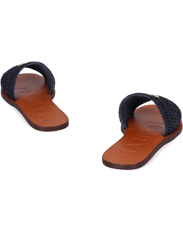 마네비 [해외직구] 25SS 마네비 플랫 샌들 Q53Y0NATURALPALM TP576510657 착용컷