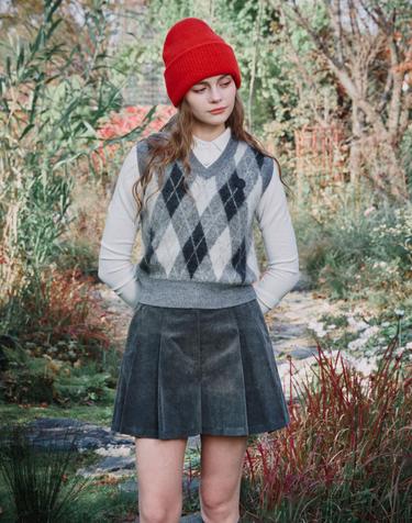 Corduroy tuck shorts 코듀로이 턱 쇼츠 D_GREY
