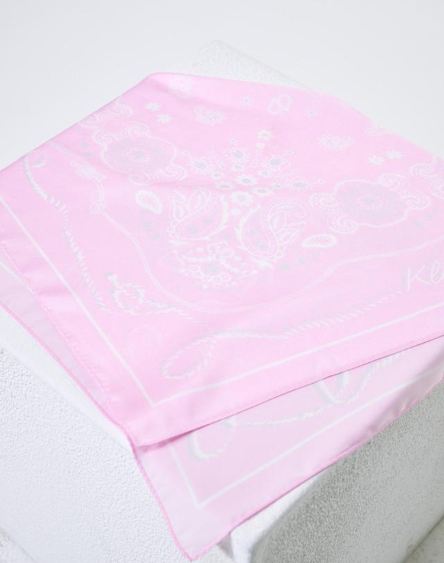 크림골프 bandana print scarf 반다나 프린트 스카프 착용컷
