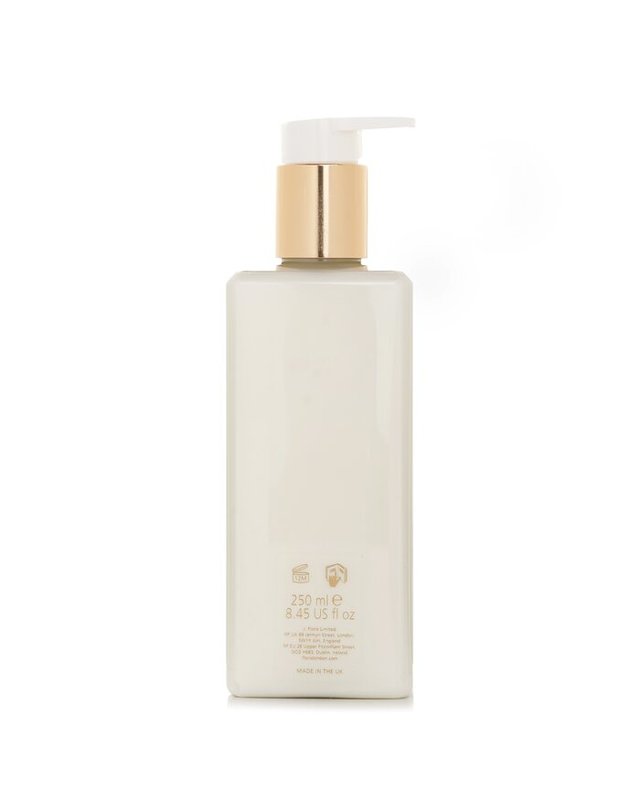 플로리스 플로리스 쎄파이로 Edwardian Bouquet Enriched Body Moisturiser 250ml 착용컷