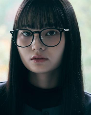 Arden Glasses [BLACK SILVER]