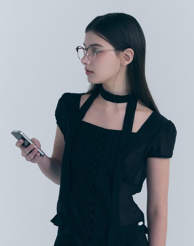 오아트 Tove Glasses [BROWN ROSE GOLD] 착용컷