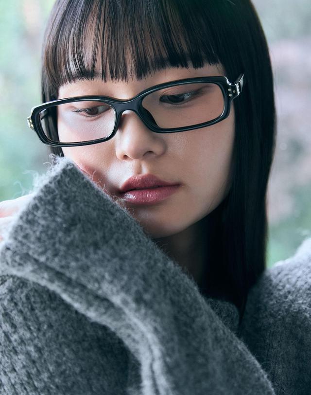 오아트 Ives Glasses [BLACK] 착용컷